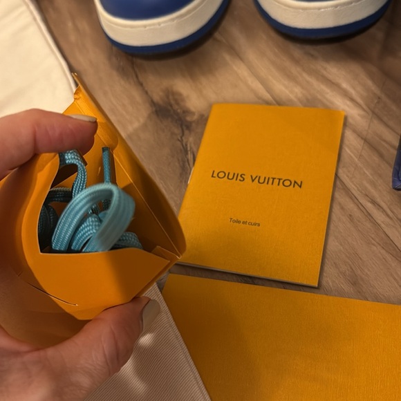 Louis Vuitton Blue and White Sneakers - Picture 4 of 9